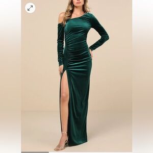 Lulu’s notorious icon emerald green velvet asymmetrical maxi dress NWT XS